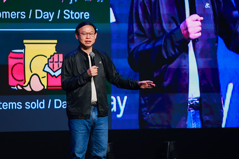 ELEVEN The Moon 23 06 3