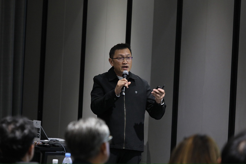 CPGroup Carbon 18 08 4