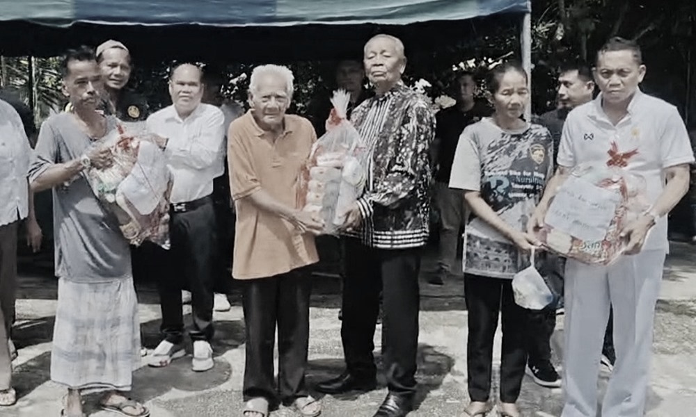 queenmothermourning26105g