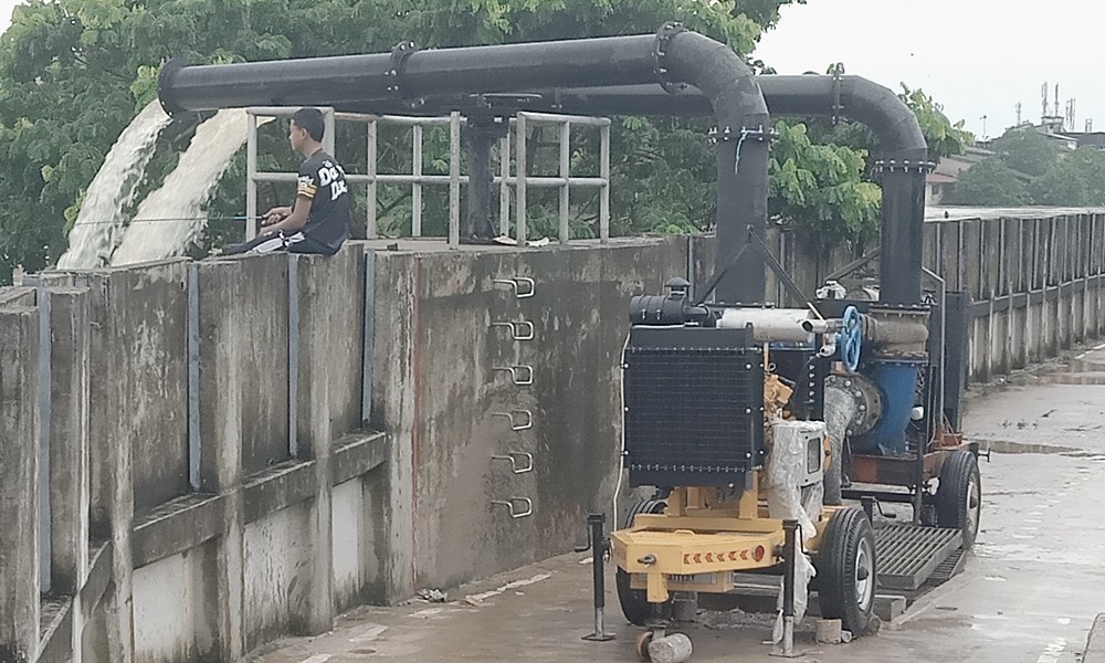 hatyaiflooddeaths271181