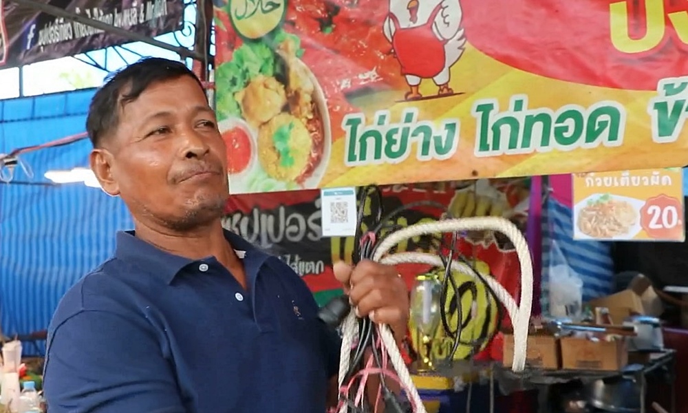 redcrossfairbomb21062