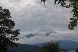 เปิดภาพชุด เมืองฟูจิ-โยชิดะ ประกาศยอดภูเขาไฟฟูจิเริ่มมีหิมะปกคลุม
