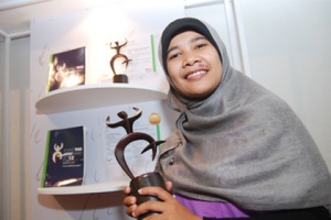 เรื่องสั้นเล่าปัญหาชายแดนใต้ คว้ายอดเยี่ยม Young Thai Artist Award 2012